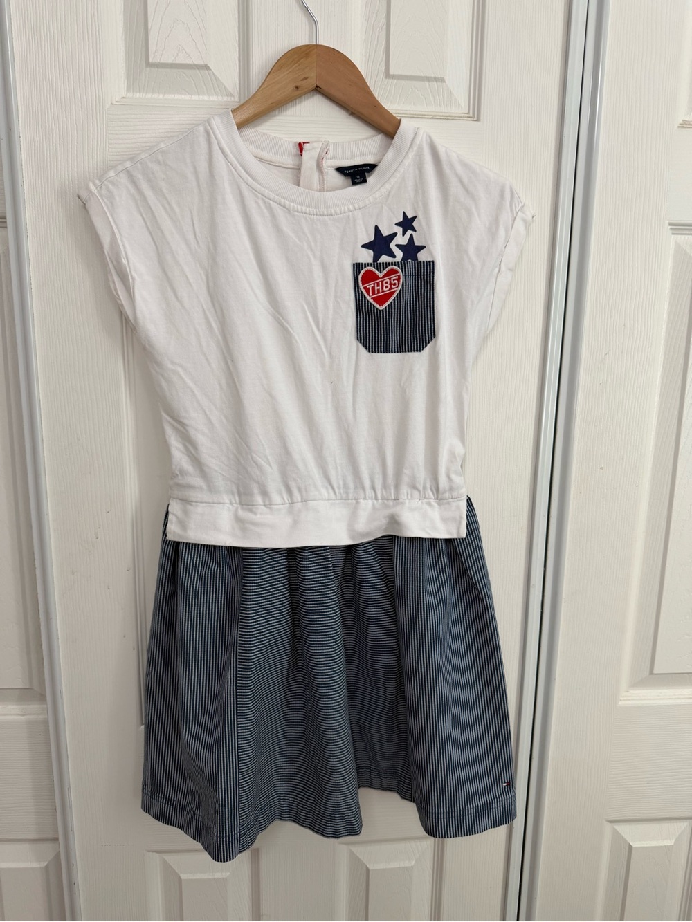 Tommy Hilfiger White Tee with Navy and Red Accent